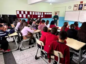 Amasya'da Öğrencilere Güvenli İnternet Eğitimi